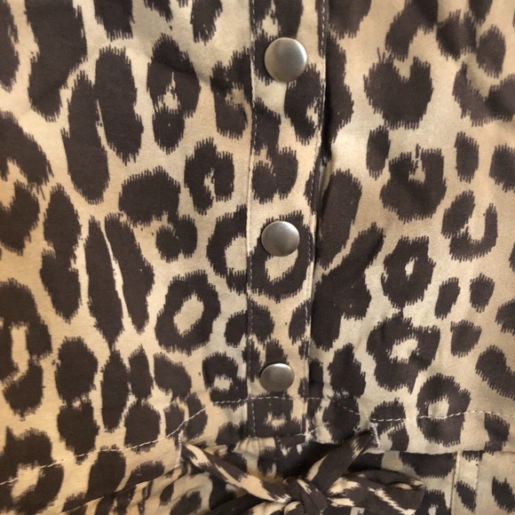Chaser Heirloom Romper in Animal Print NWT - Picture 4 of 8